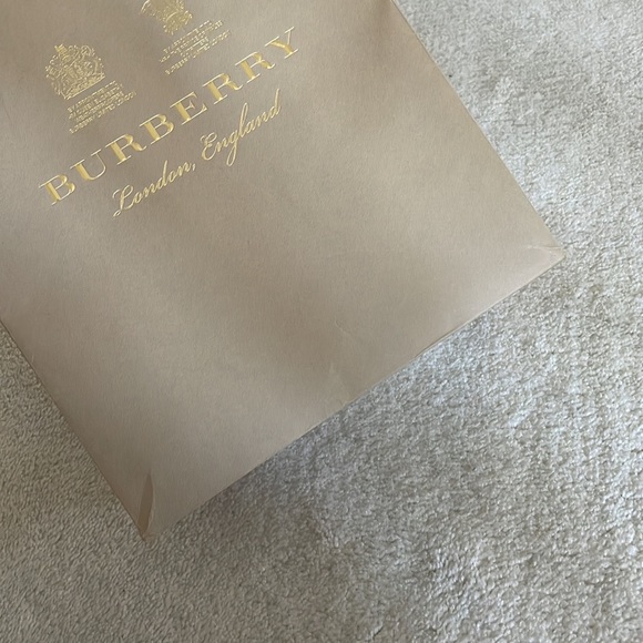 Burberry Shopper - Picture 12 of 12